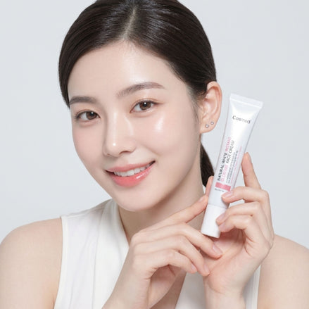 COSMED NATURAL WHITE INSTANT GLOWING FACE CREAM